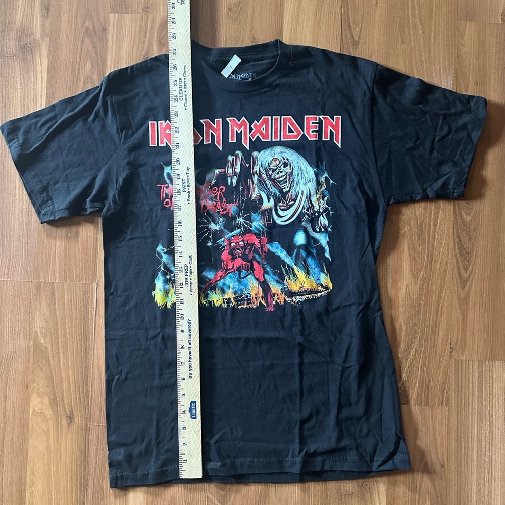 🆕 NWT Iron Maiden T-shirt size medium Hot Topic - Picture 3 of 6